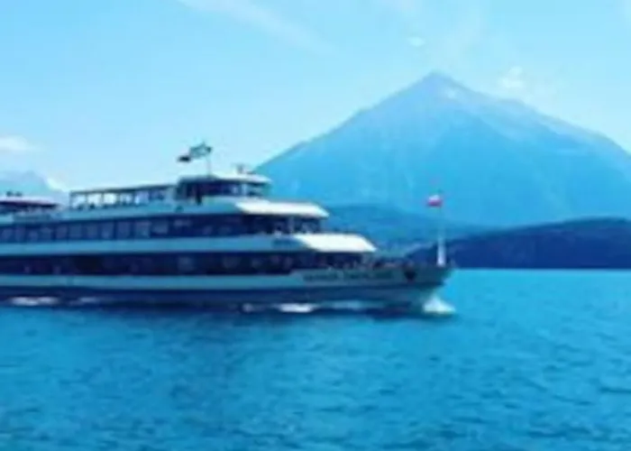 Swisshut Modern 5min West Station - Apart. Rugen 2 Ferienhaus