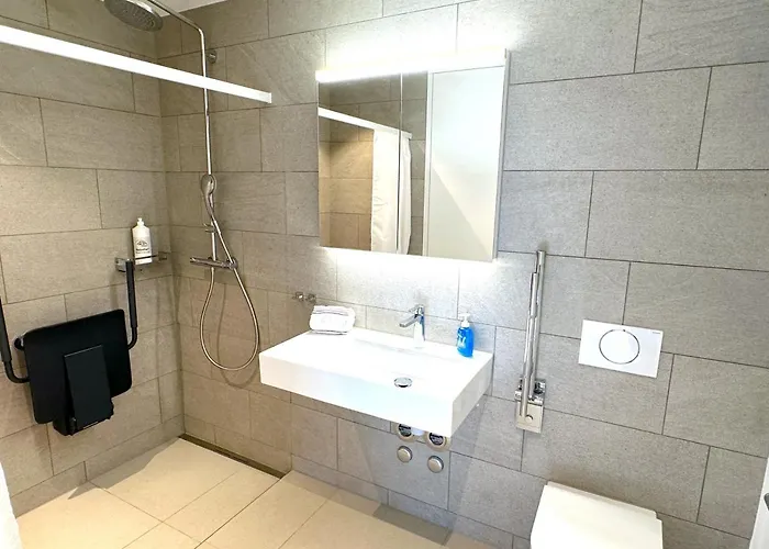 Swisshut Modern 5min West Station - Apart. Rugen 2 Holiday home