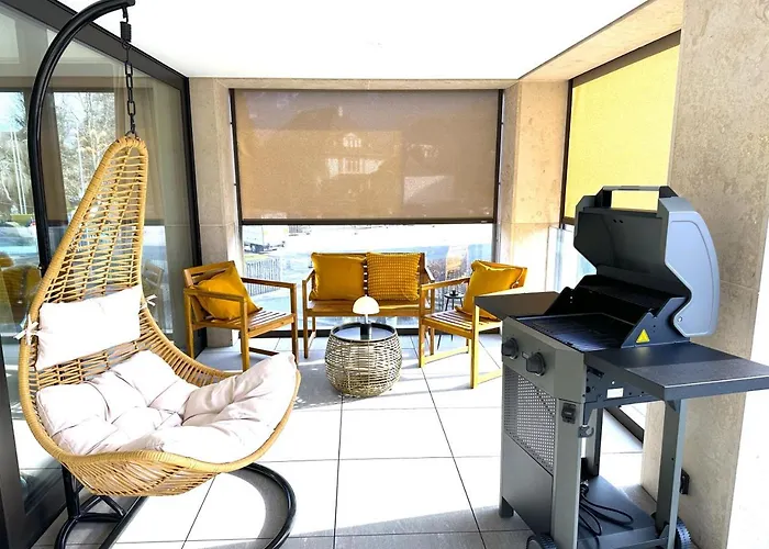 Ferienhaus Swisshut Modern 5min West Station - Apart. Rugen 2 *