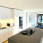 Ferienhaus Swisshut Modern 5min West Station - Apart. Rugen 2